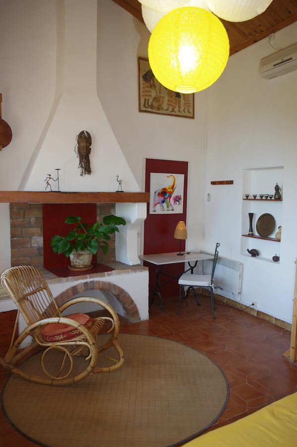 Chambres D'Hotes La Grange Au Negre Alba-la-Romaine Стая снимка